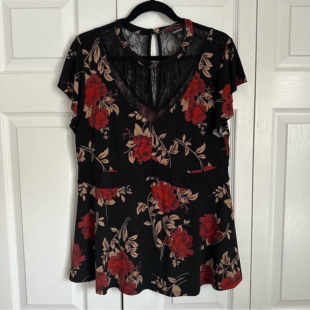Torrid Shirt Womens 0 Black Floral Lace Short Sleeve Top Whimsigoth Fairy Grunge